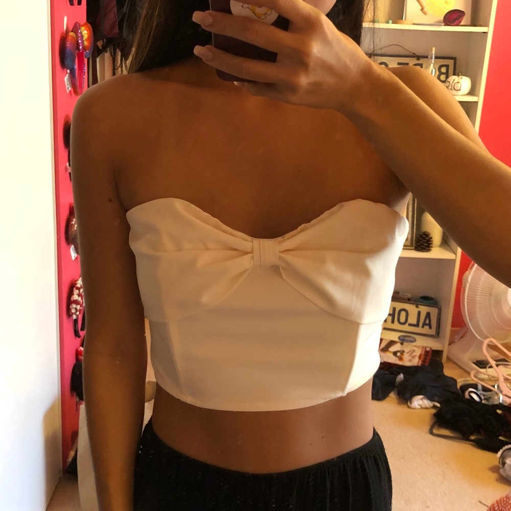 Strapless crop top